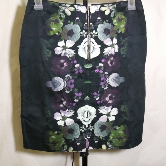 Dark blue floral dress skiet - Picture 2 of 4